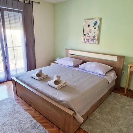 Apartment Dubravko *